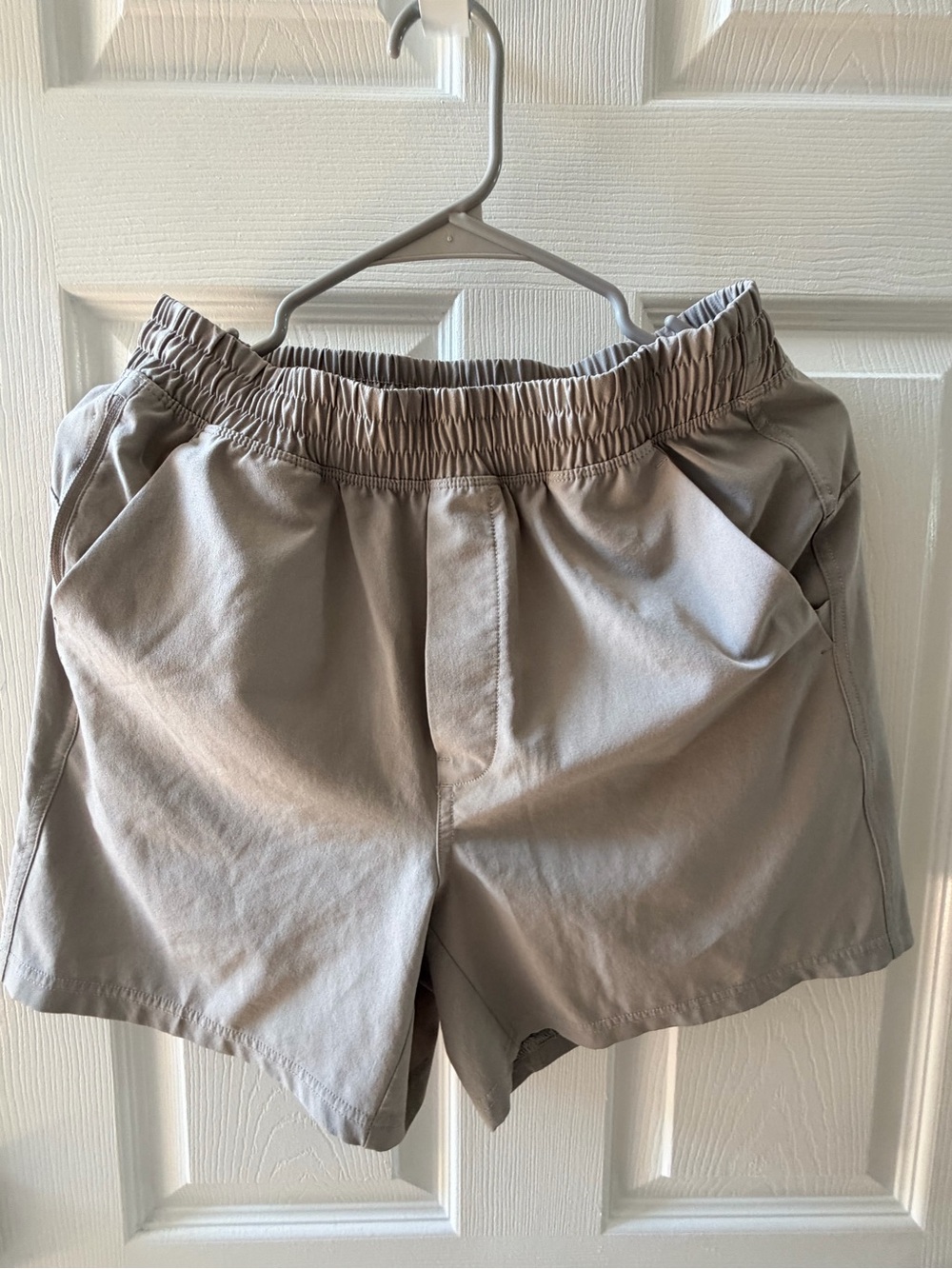 VRST - size small - Men's Casual Elastic-Waist Shorts in gray